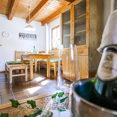 Ferienhaus Cozy In With Wifi